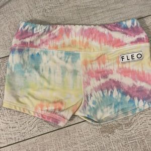 FLEO shorts tie dye
